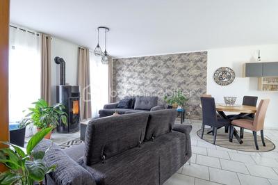 Maison - 112 m² - 4 pièces