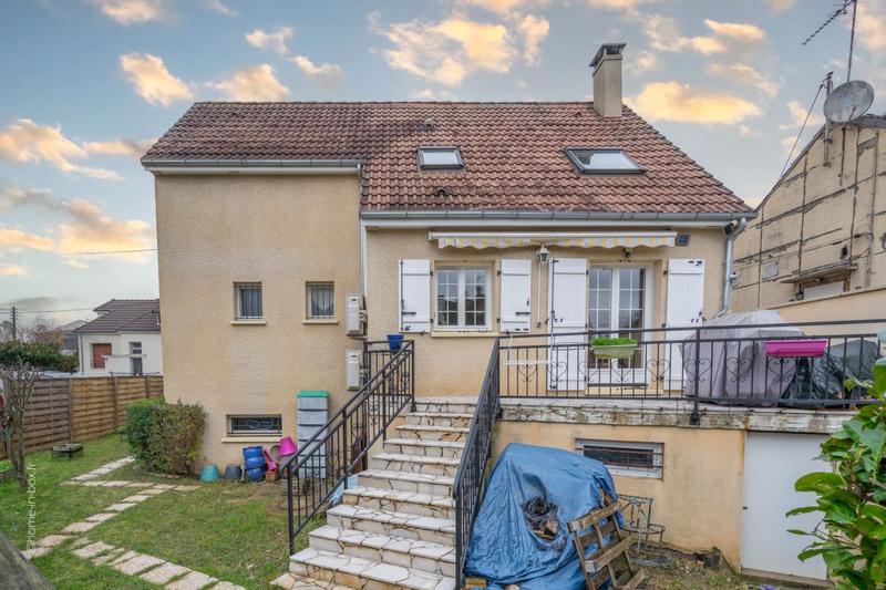 Maison - 110 m² - 5 pièces