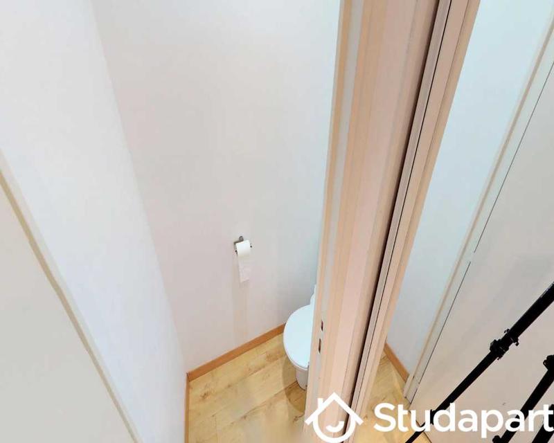 Chambre - 70 m² - 1 pièce