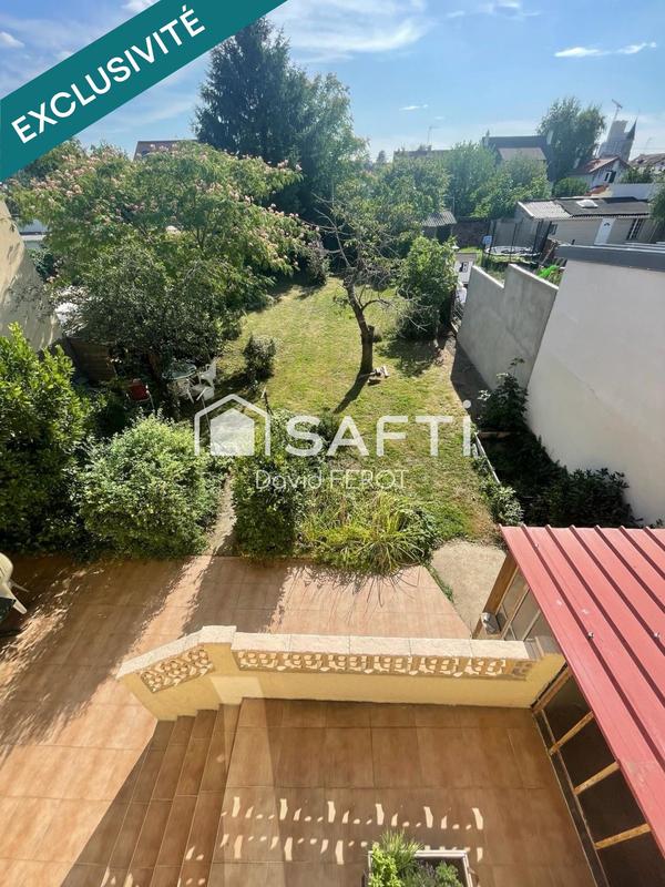 Maison - 90 m² - 5 pièces