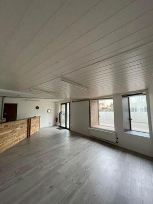 Local commercial - 110 m²