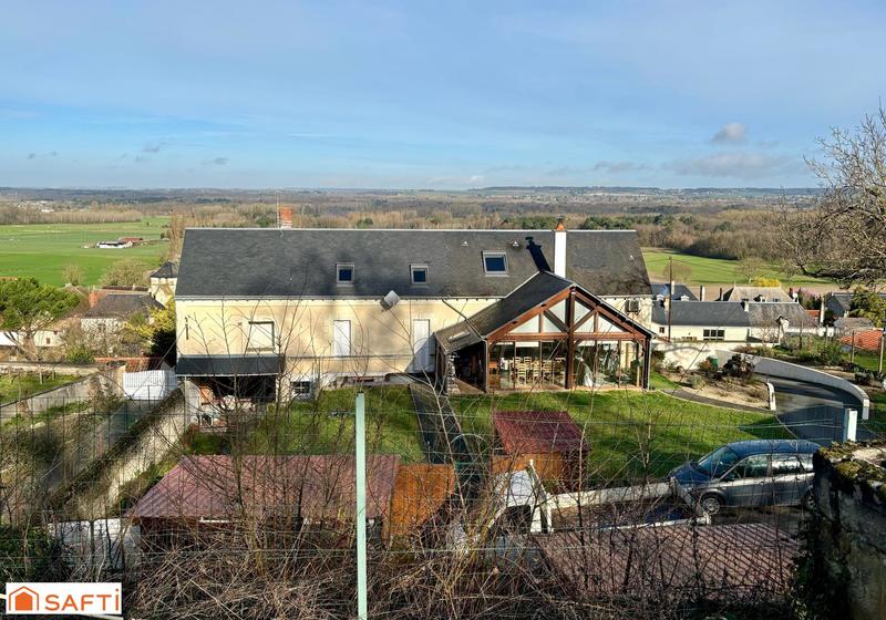 Maison - 223 m² - 7 pièces