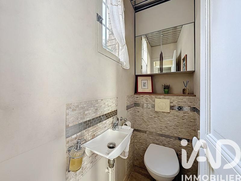 Maison - 214 m² - 7 pièces