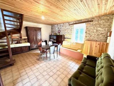 Maison en pierre - 72 m² - 4 pièces