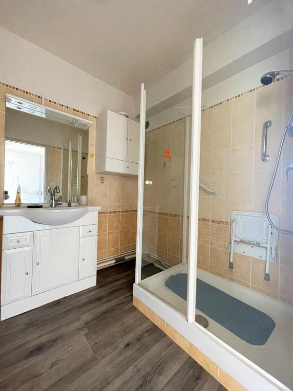 Appartement - 80 m² - 4 pièces