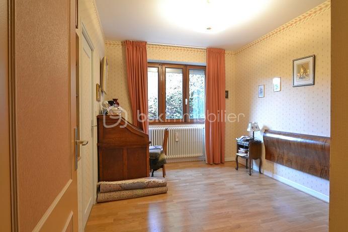 Propriété - 282 m² - 7 pièces