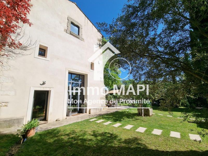 Maison - 276 m² - 10 pièces