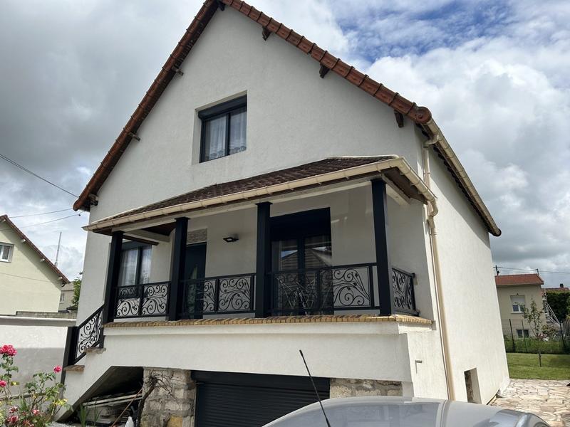 Maison - 108 m² - 6 pièces