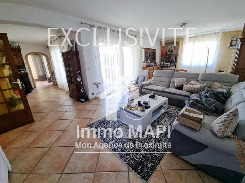 Maison - 185 m² - 5 pièces