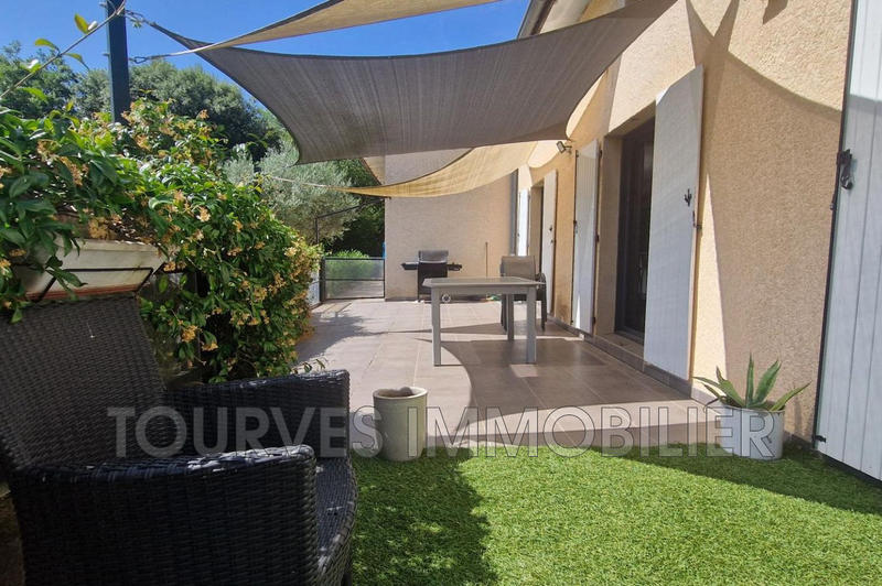 Villa - 226 m² - 5 pièces