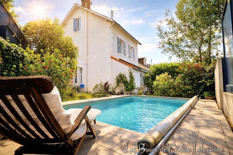 Maison - 131 m² - 6 pièces