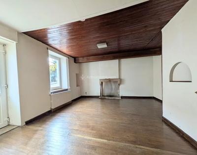 Maison - 102 m² - 6 pièces