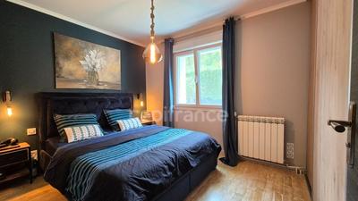 Maison - 185 m² - 6 pièces