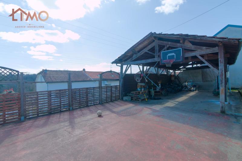 Maison - 300 m² - 12 pièces