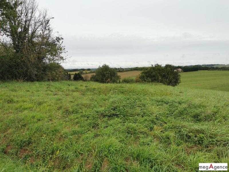 Terrain constructible - 1 940 m²