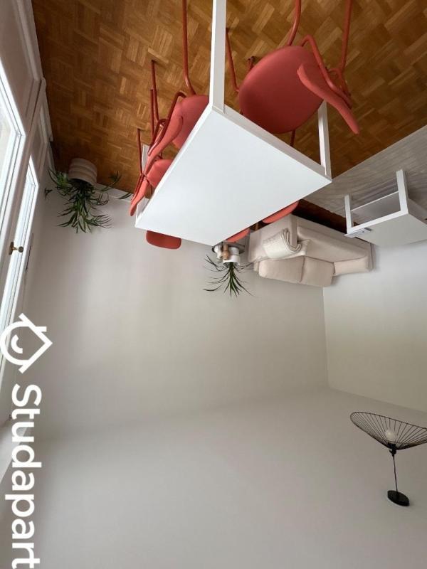 Chambre - 12 m² - 1 pièce