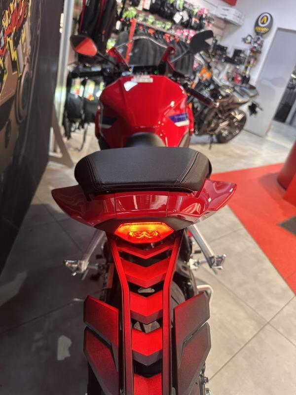 Honda Cbr 650 R Full