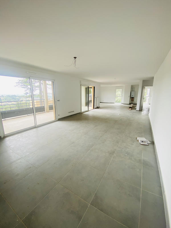 Appartement - 129 m² - 3 pièces