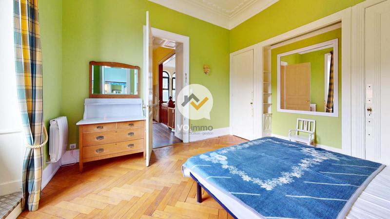 Château - 750 m² - 20 pièces