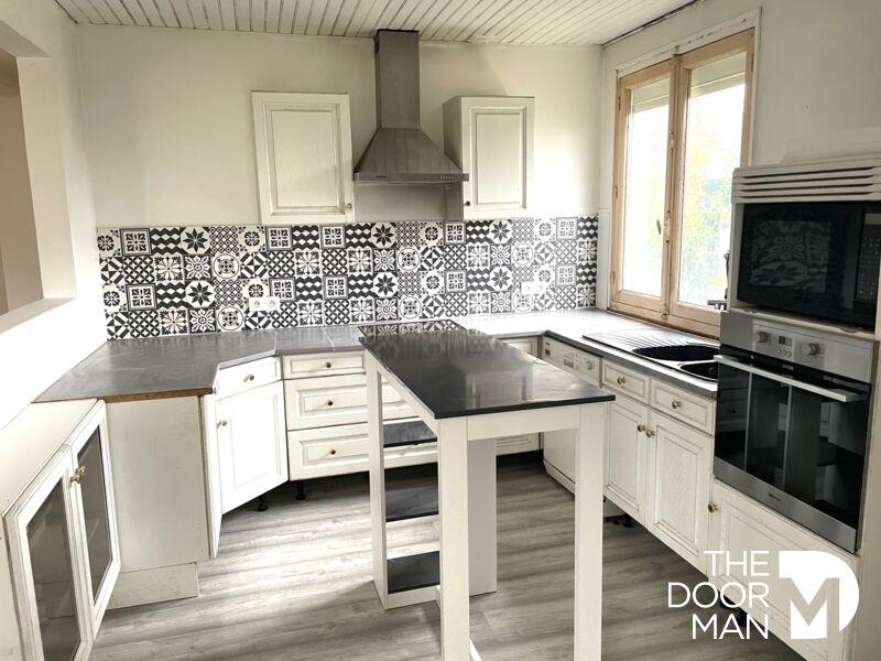 Maison - 93 m² - 4 pièces