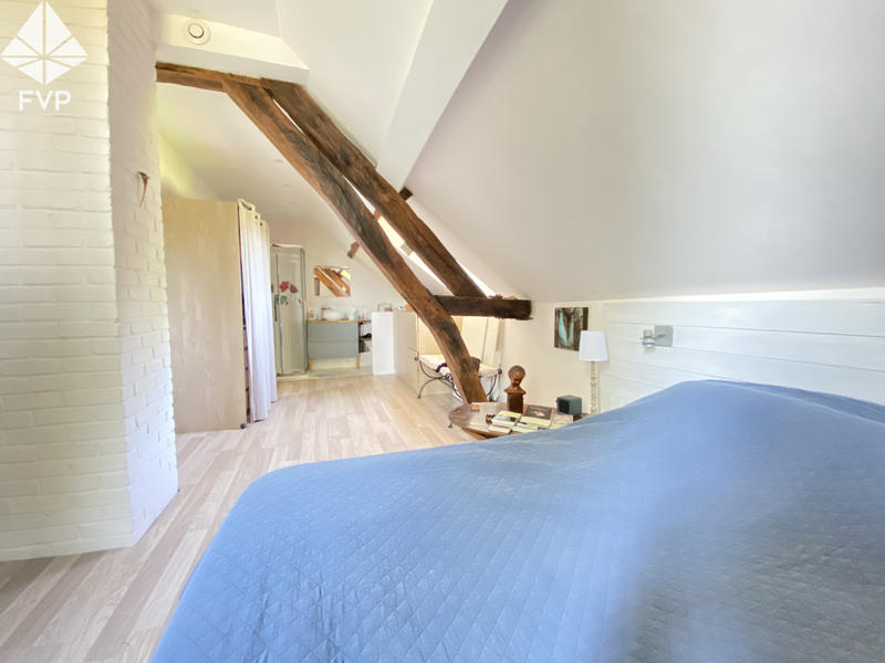 Propriété - 272 m² - 10 pièces