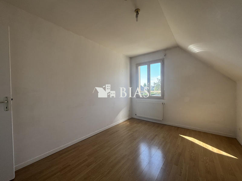 Maison - 91 m² - 4 pièces