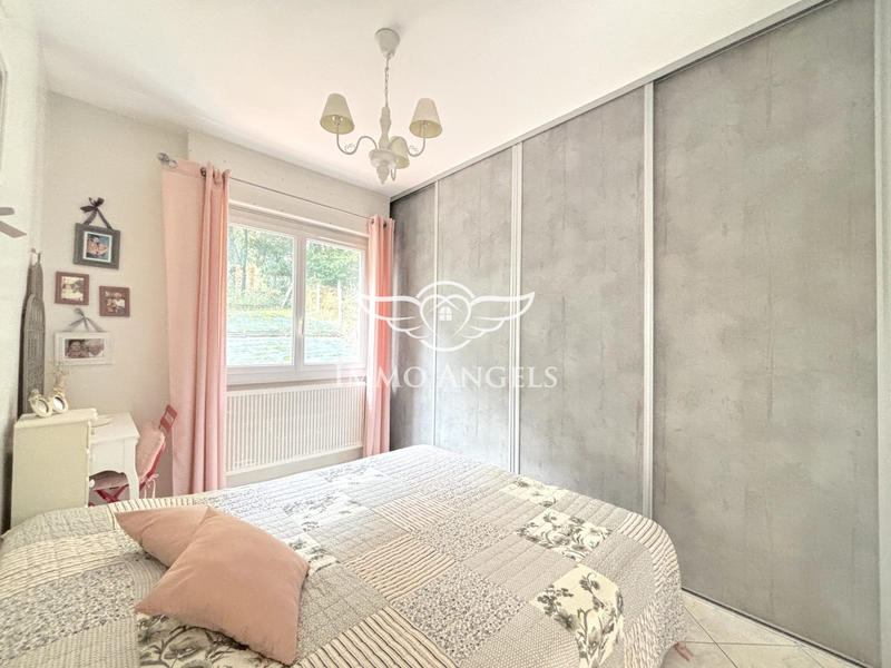 Maison - 153 m² - 8 pièces