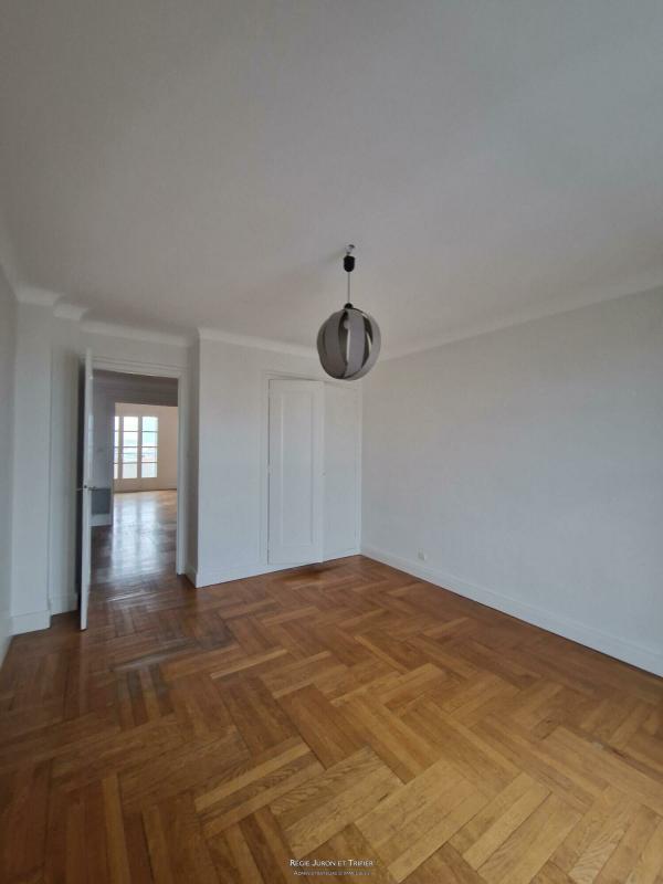 Appartement - 117 m² - 5 pièces