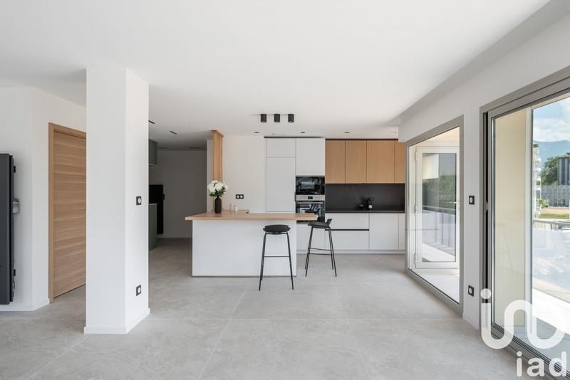 Appartement - 86 m² - 3 pièces