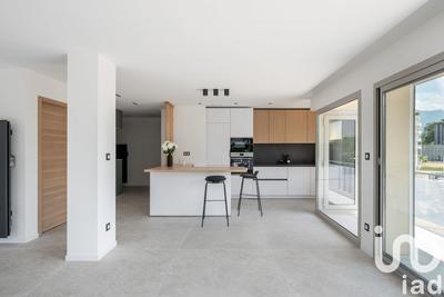 Appartement - 86 m² - 3 pièces