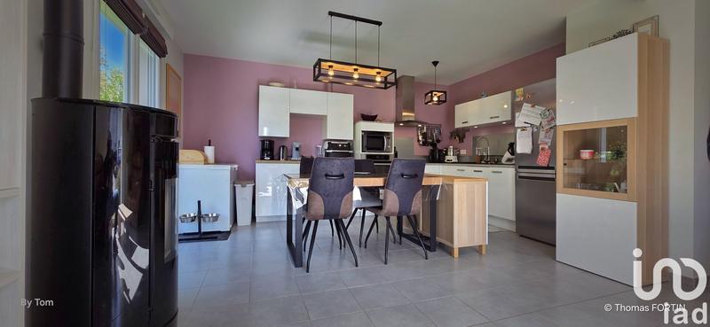 Maison - 95 m² - 5 pièces