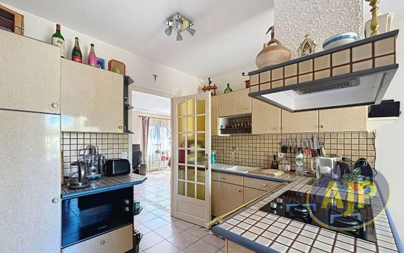 Maison - 96 m² - 4 pièces