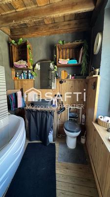 Maison - 265 m² - 10 pièces