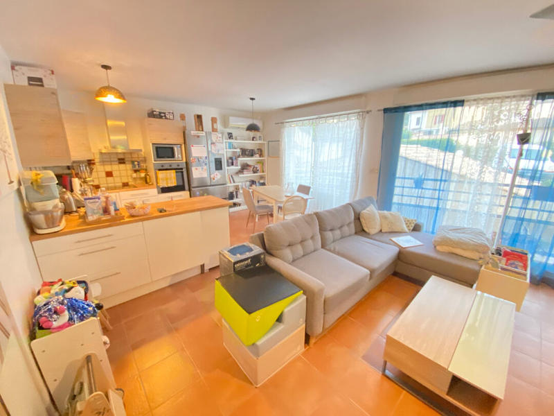 Appartement - 70 m² - 3 pièces