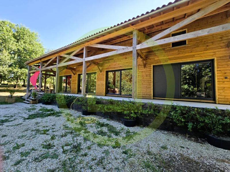 Maison - 157 m² - 6 pièces