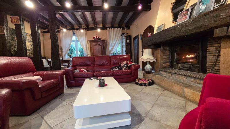 Propriété - 540 m² - 19 pièces