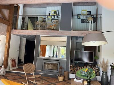 Villa - 167 m² - 6 pièces