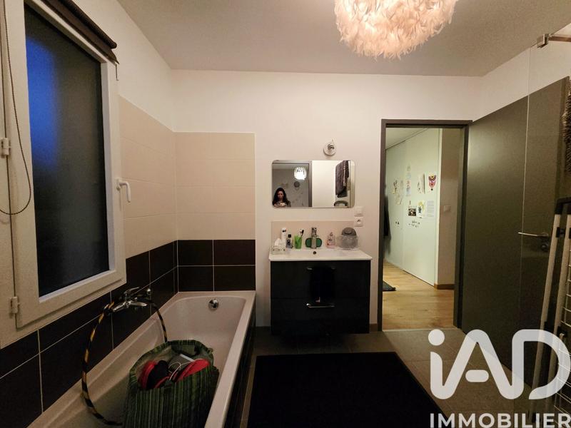 Maison - 104 m² - 5 pièces