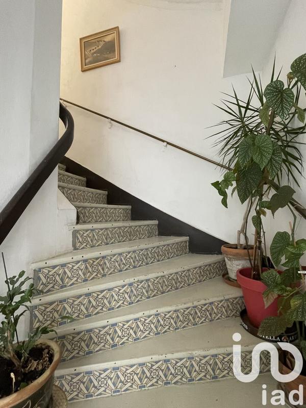 Maison - 240 m² - 9 pièces