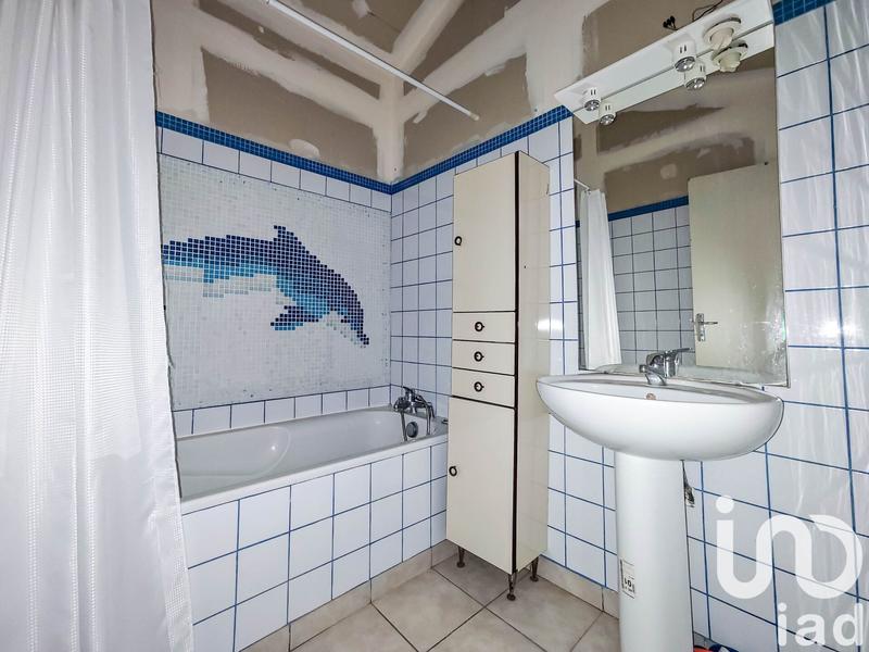 Maison - 220 m² - 10 pièces