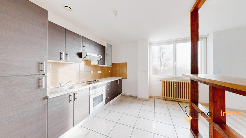 Appartement - 83 m² - 3 pièces