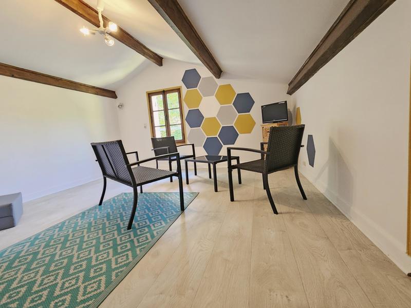 Maison en pierre - 250 m² - 9 pièces