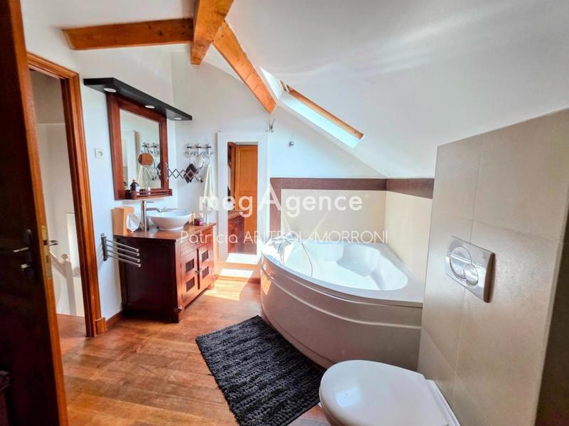 Maison - 190 m² - 7 pièces