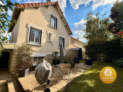 Maison - 108 m² - 5 pièces