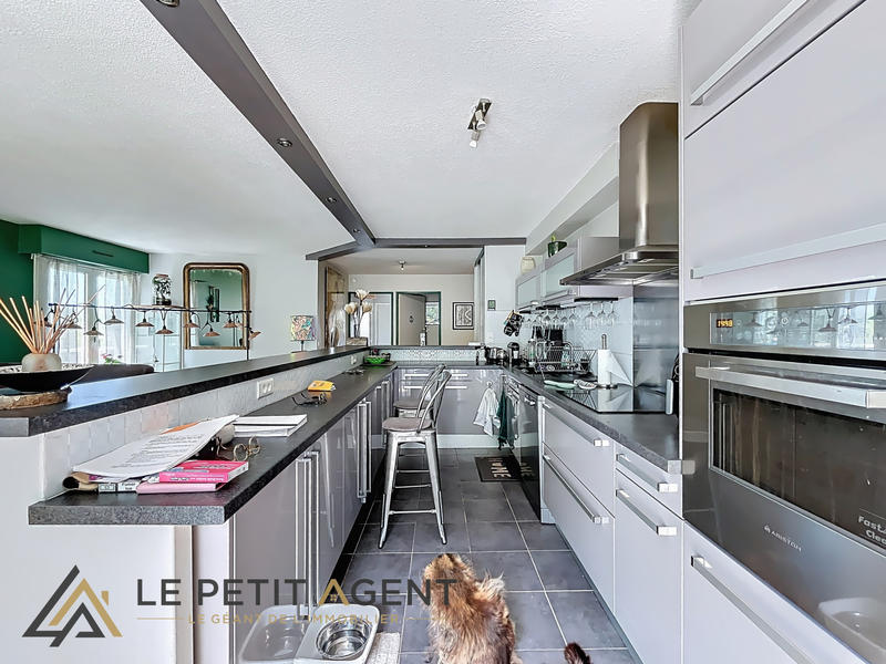 Appartement - 87 m² - 4 pièces