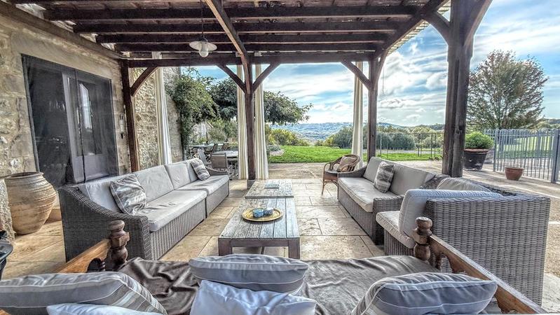 Propriété - 200 m² - 7 pièces