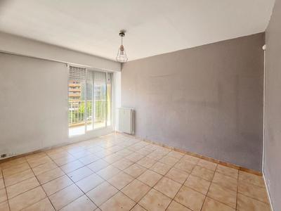 Studio - 19 m² - 1 pièce