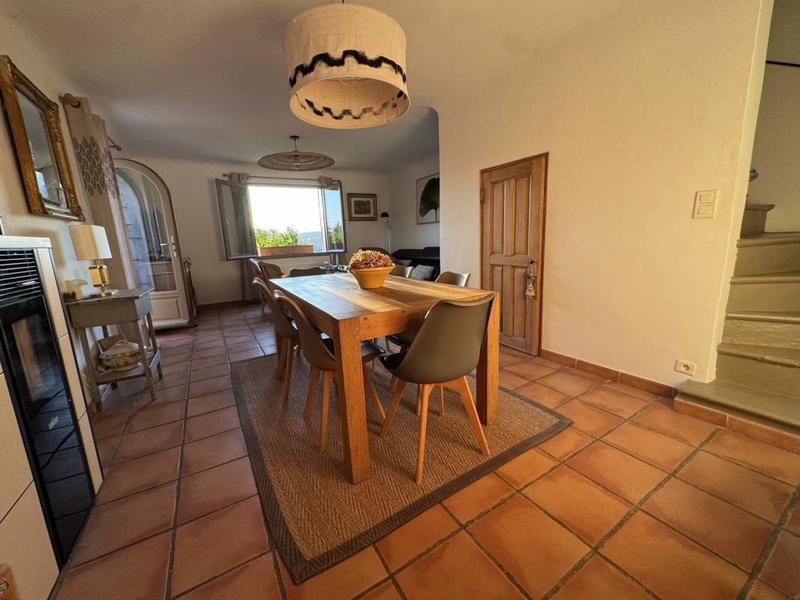 Maison de village - 95 m² - 3 pièces