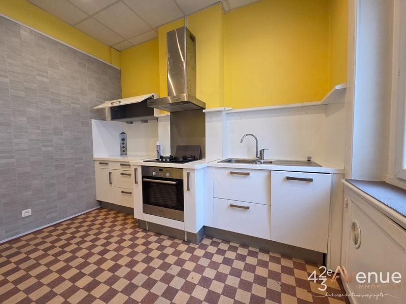 Appartement - 97 m² - 6 pièces