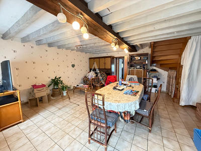 Maison - 91 m² - 5 pièces